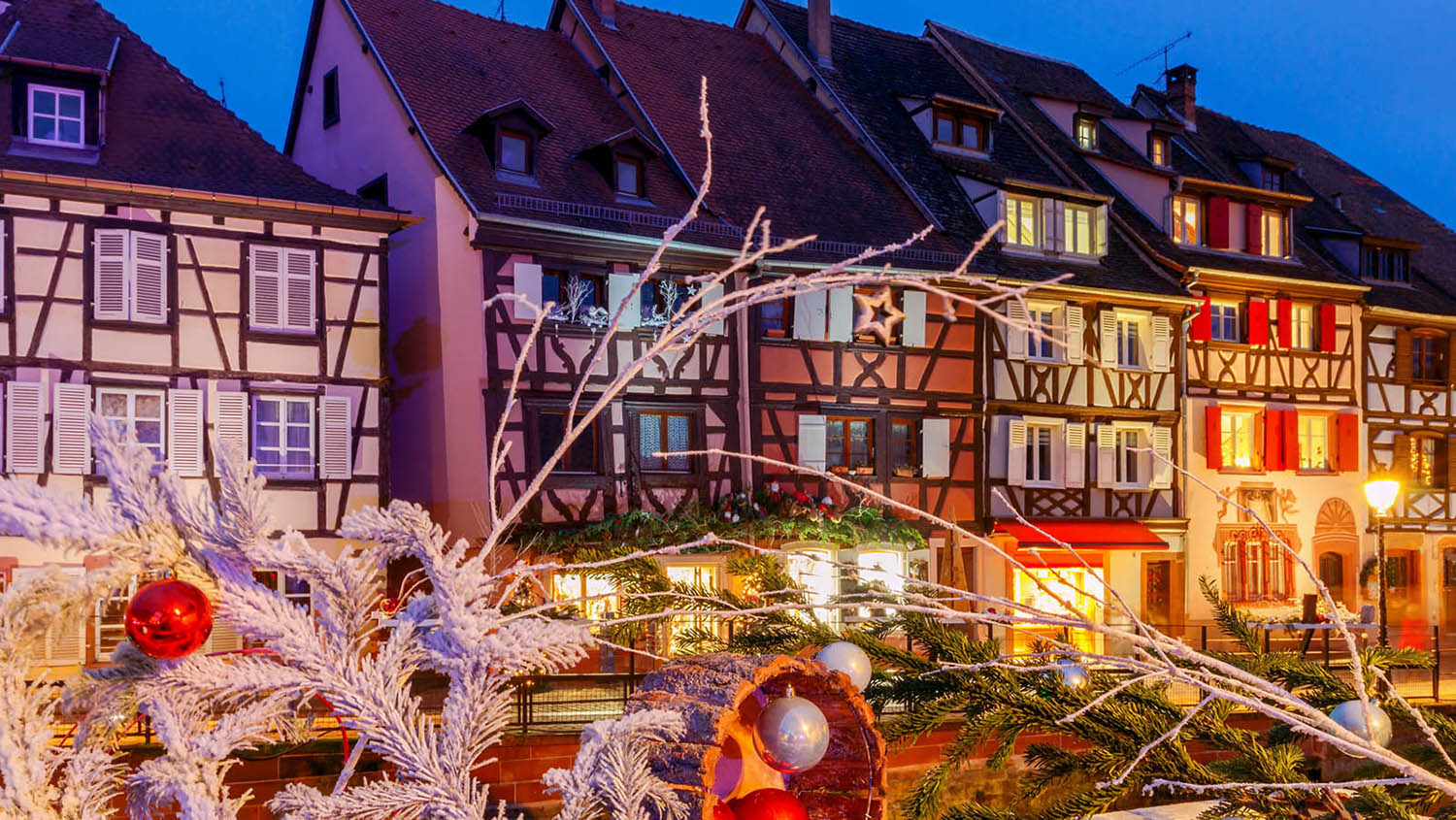 A FRENCH CHRISTMAS IN PARIS AND ALSACEImage